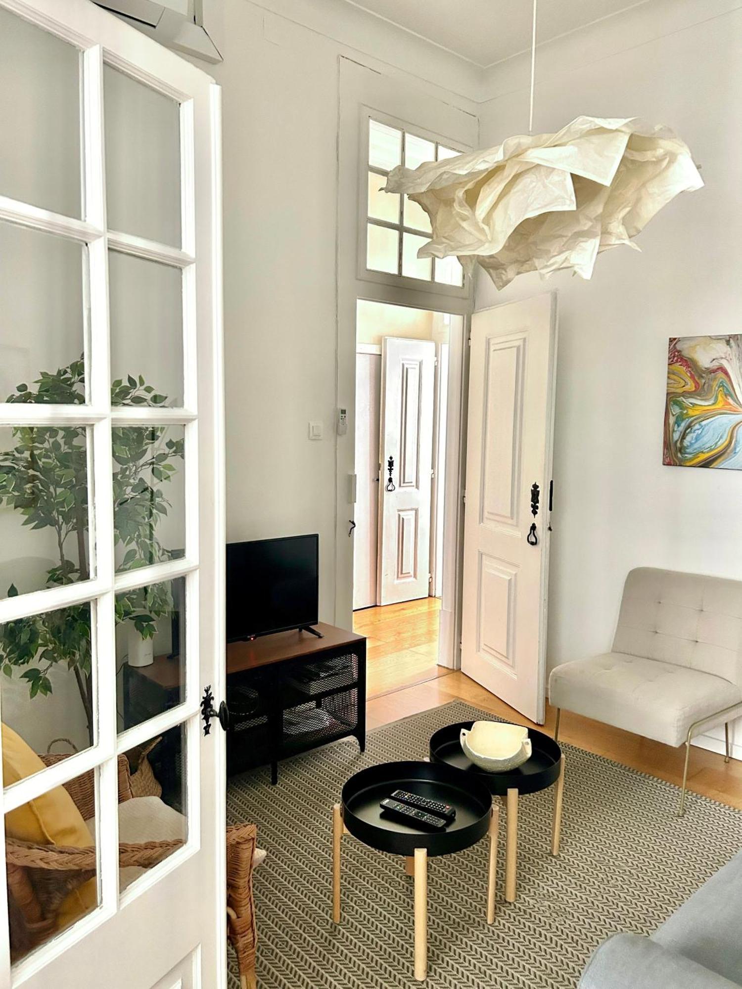 Sj2dee Heart Of Baixa New Air Conditioning Spacious 2 Apts 4br2ba Apartment *